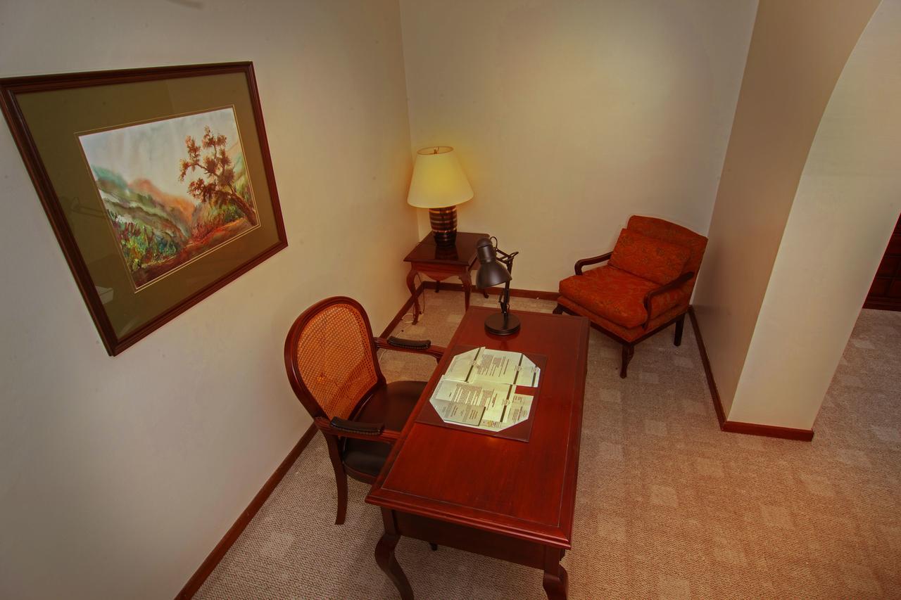Socialtel Quito Hotell Exteriör bild